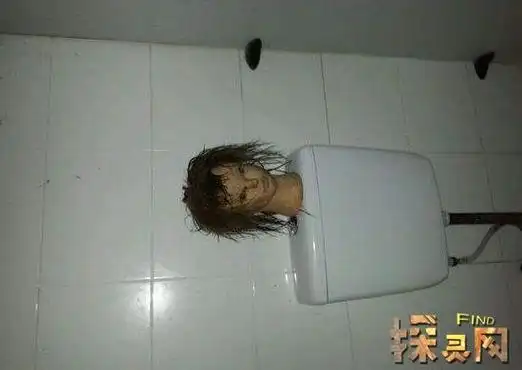 徐州工程学院灵异事件半夜校区厕所惊现女鬼吓坏学生2