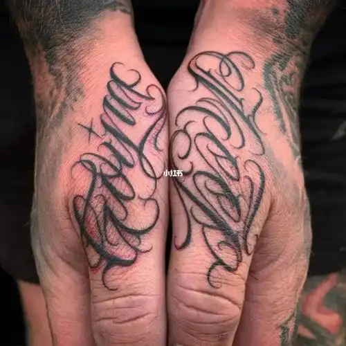 whatistattoo手指对称软花体