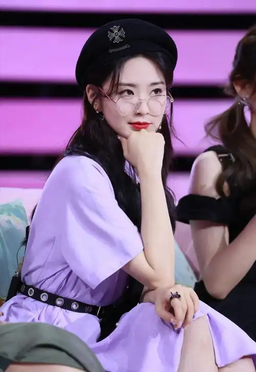 美女主持刘烨资料介绍(湖南卫视美女主持刘烨简介)