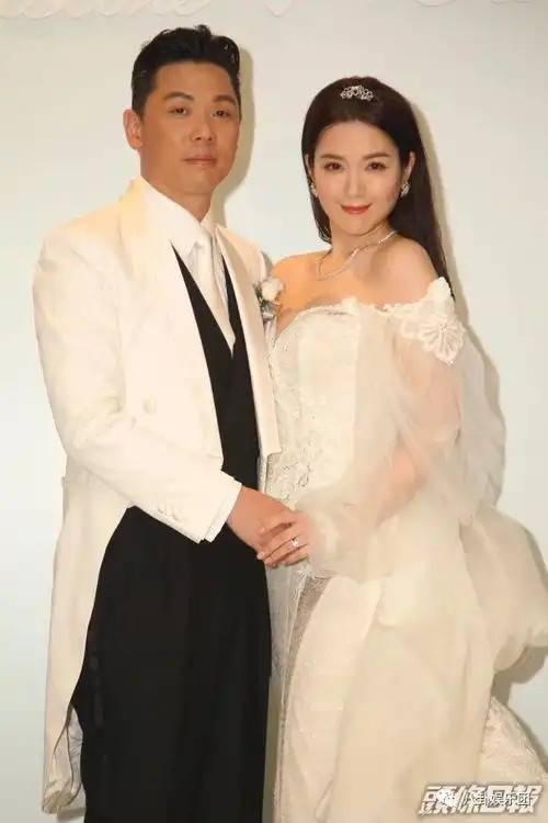 苟芸慧2018年下嫁富二代陆汉洋最近传出婚变开始正式分居