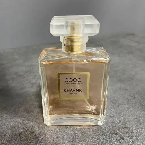 饰品套装梳妆台摆设帽子包香水道具陈列摆件轻奢样板房衣帽间软装