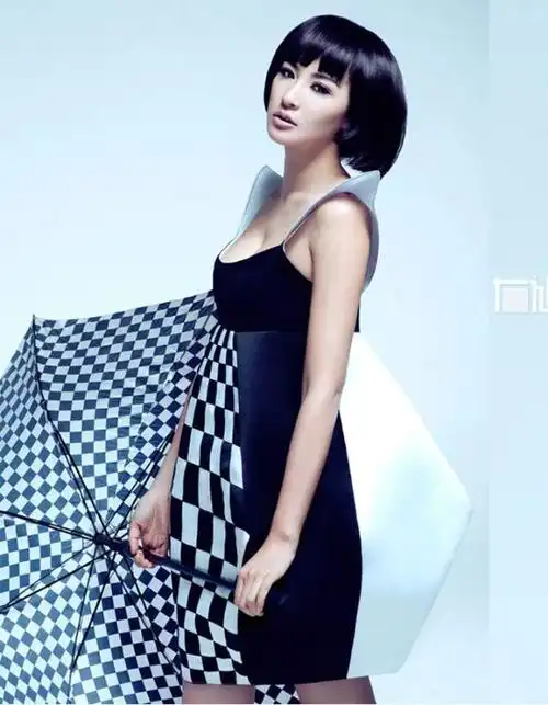 明星图片性感模特时尚演绎莫小棋热辣美女文章小虾米