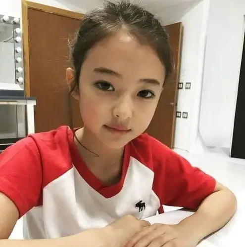 德韩混血萝莉ella gross,这是什么神仙芭比颜值啊