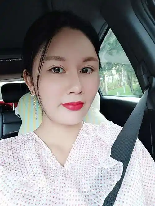 35岁离异女征婚照片(id:2527501)_广东广州征婚交友_我主良缘网