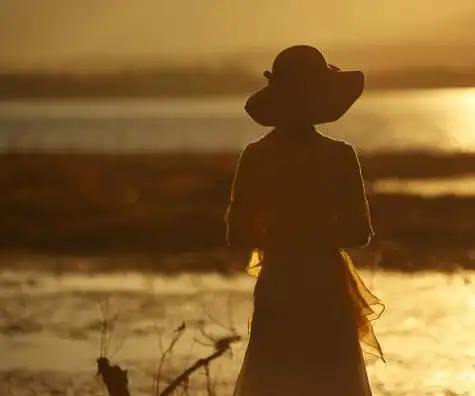 关于有些人离开心痛的句子2020-06-27分手也是一种解脱,恨也是一种