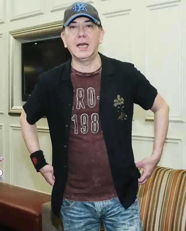 黄秋生是香港影坛的一个异类,在香港这样的商业土壤中能够诞生这样一