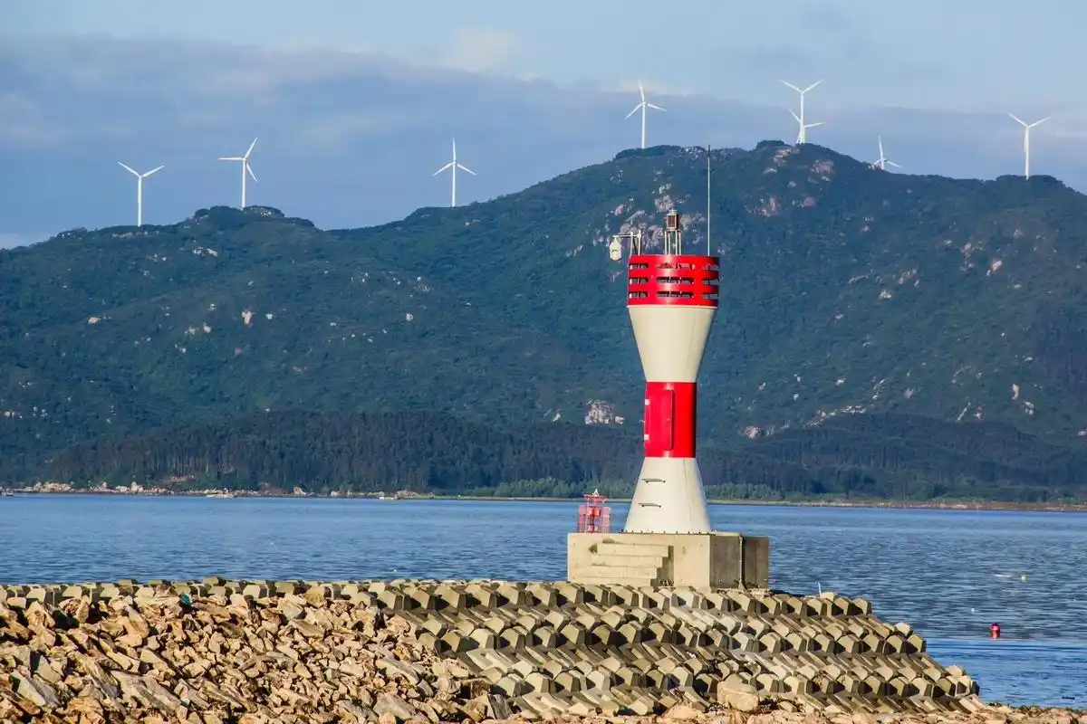 广海镇渔人码头 冒着被打的风险发丐辑相,但今天码头确实系靓.