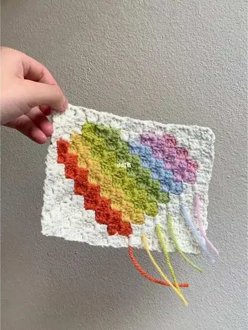 像素格杯垫钩织对角线钩织彩虹爱心