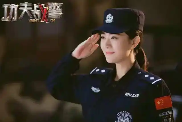 在爱奇艺独播的电视剧《功夫战警》中饰演女主陈橙获得最佳女演员奖.