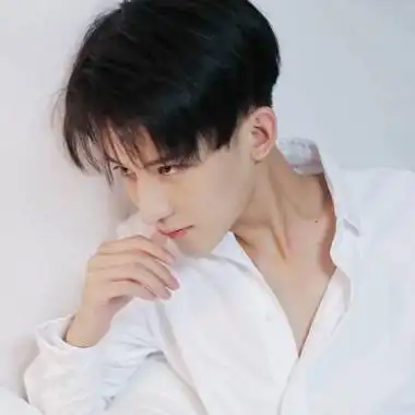 男生头像帅气阳光侧面高清2021最新相聚离开都有尽头