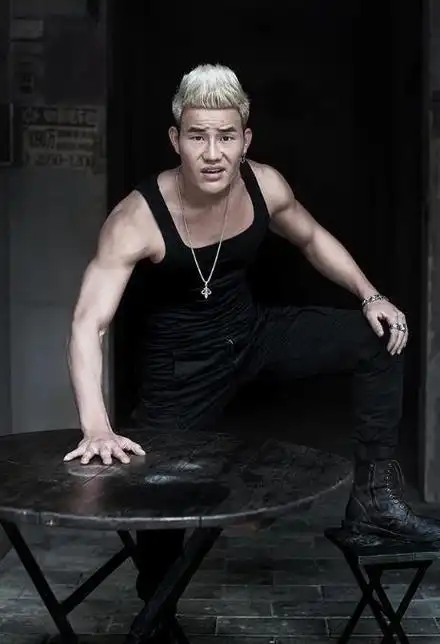 没有借一亿!嘎子谢孟伟为《八角笼中》宣传,却被网友大肆造谣