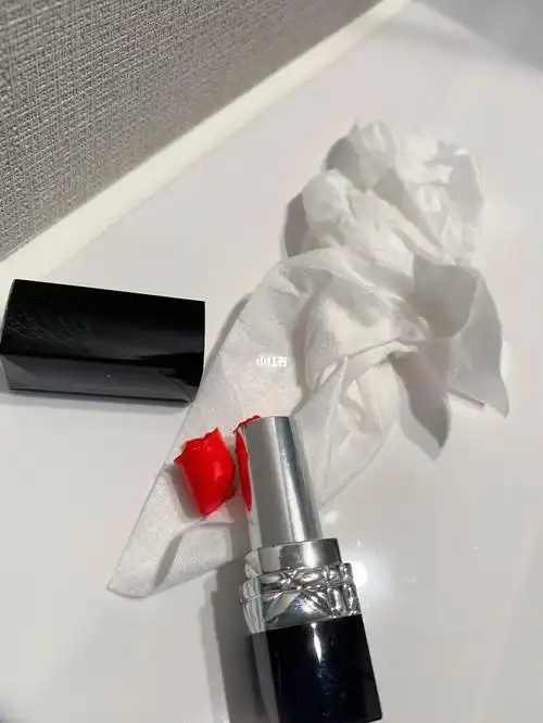 口红断了的情况