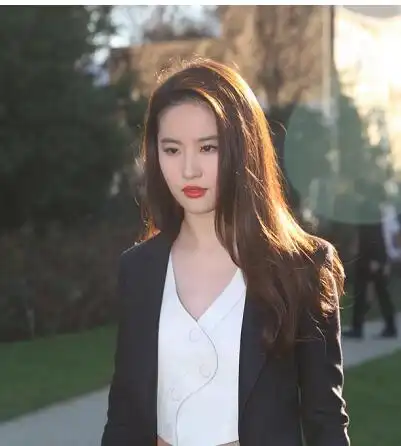 可爱发型精选|刘亦菲发型 帅与美丽兼得