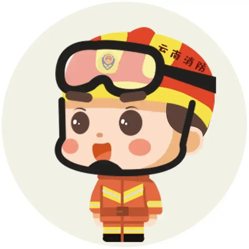 小朋友被消防员叔叔围住到底发生了什么