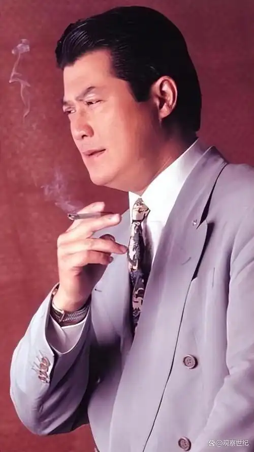 香港一代枭雄邓光荣向华强在他面前也得低调只对妻子一人痴情