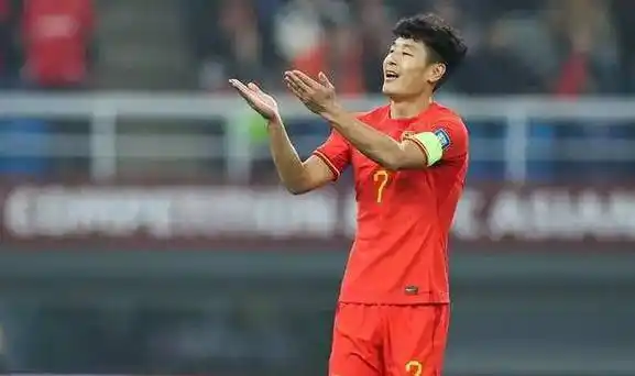 国足最新动态:教练组计划重启武磊征召引发热议