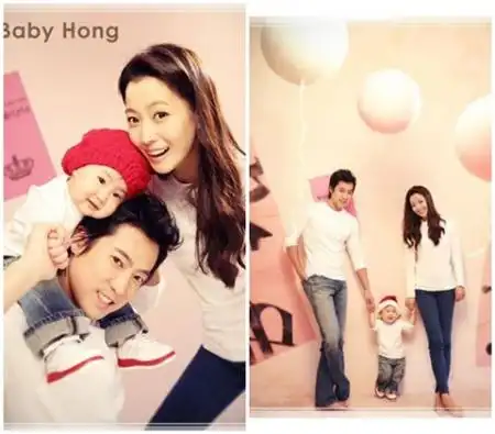 金喜善为迎接女儿生日公开温馨全家福图