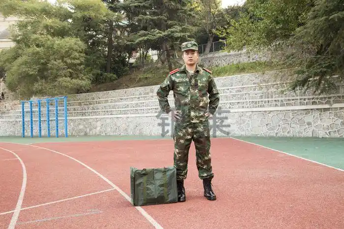 05武警数码迷彩服