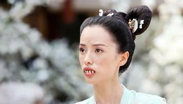 四大荧屏中"巨丑的女主角",现实对比太夸张