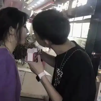 时尚霸气真人情头一对 - 情侣头像 - 潮人个性网