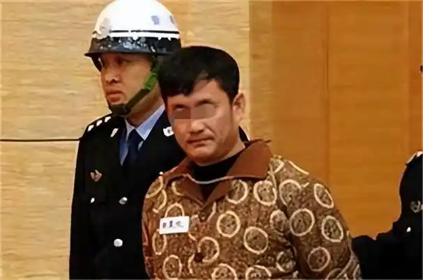 02年李正光被判死刑要求洗手法警端来清水今坟头草已几尺高