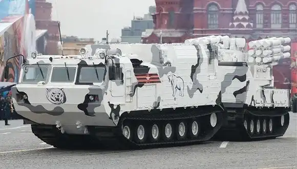 俄罗斯阅兵展示了五件先进武器装备