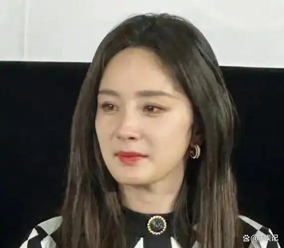 杨幂现在的处境可以说是一种反噬效应,希望她能够真心