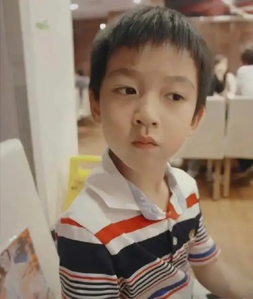 贺峻霖小时候有多可爱##养成系能不能只养不大啊