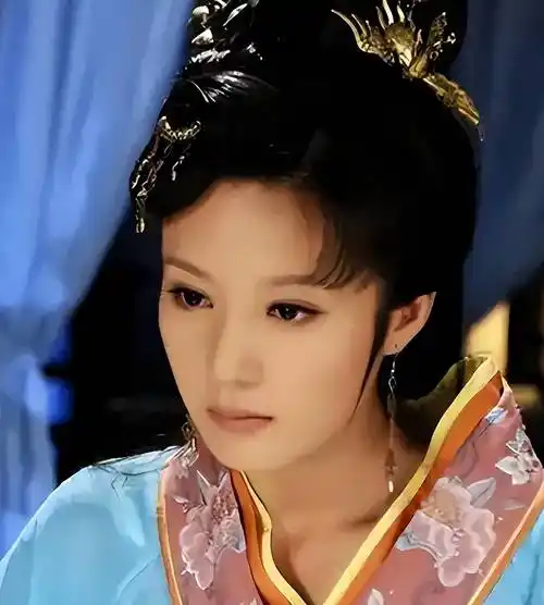 背靠姑父,一举成名,"最美西施"邬靖靖,为何沦为18线演员