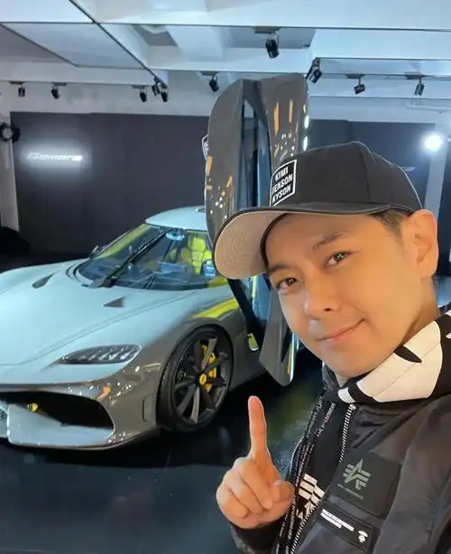 或许是爱好赋予的天赋,林志颖以自己购买的法拉利跑车第一次进行赛车