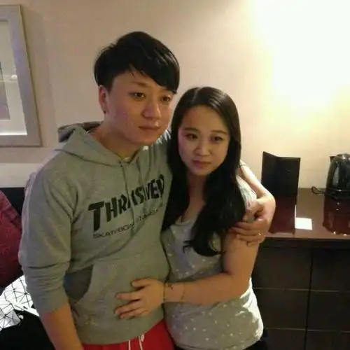 图张磊家庭背景曝光美艳妻子对其不离不弃大力支持