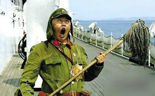 建议先找潘长江麻烦,他以前老是演这玩意