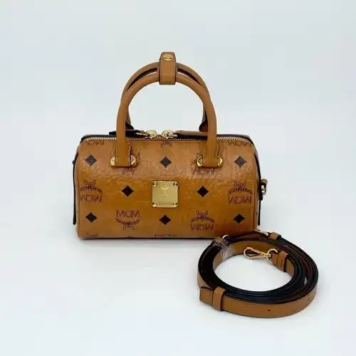 mcm老花干邑色mini波斯顿枕头包