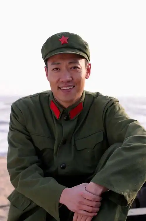 辛柏青(中国内地男演员)_尚可名片