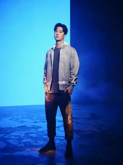 新尚街潮继续follow evisu#evisu品牌全球代言人王一博 #潮牌  #潮流