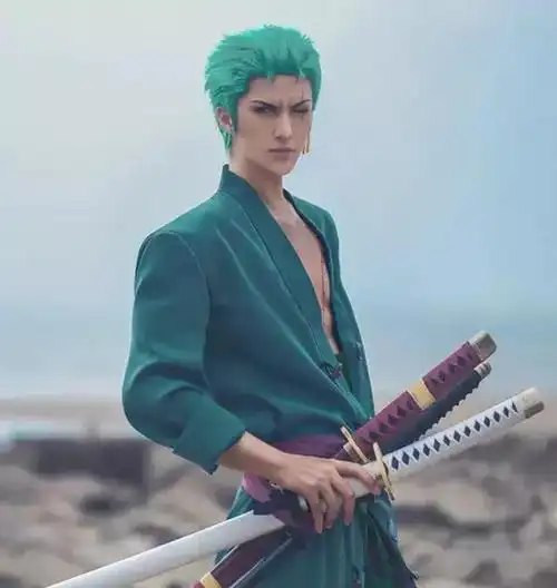 草帽一伙cos,索隆的头发最像,模仿路飞那个是男孩还是女孩