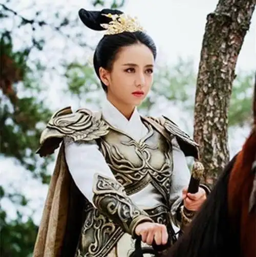 蒋欣唐嫣刘亦菲身披铠甲谁当得上巾帼不让须眉谁像绣花枕头