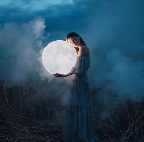 俄罗斯摄影师拍摄的一组魔幻童话风格的照片,张张都美cry