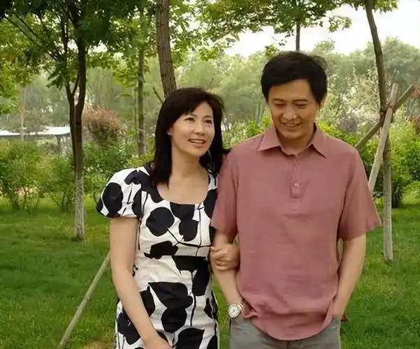 回顾程前14岁才发现叔叔是生父借钱给养母买房现人生状况怎样