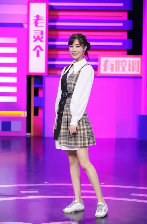 司雯嘉主持节目