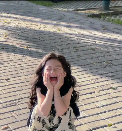 搞怪头像##女生头像##朋友圈文案##热爱生活##无水印头像