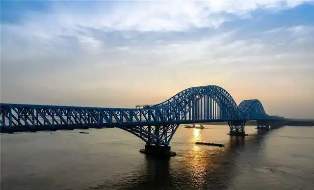 南京大胜关长江大桥,领先世界铁路桥梁,抚河明月为你详细讲解