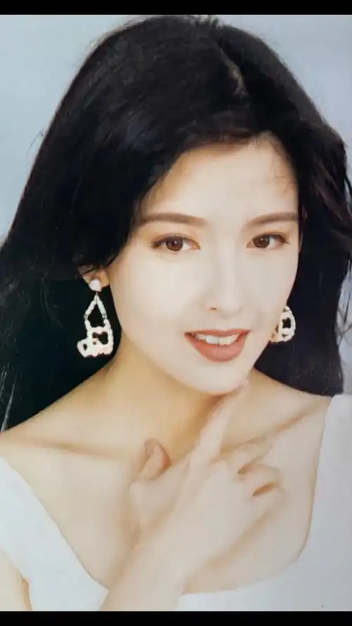 周慧敏真是神仙颜值!