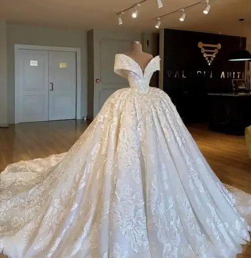 以色列仙女婚纱valdrin sahiti,重工华丽大裙摆,梦中的婚纱|蕾丝|礼服