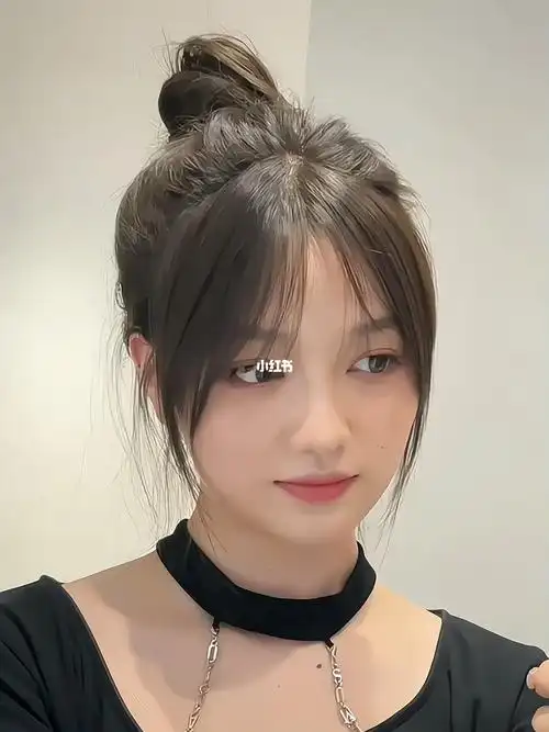 减龄发型  #减龄刘海 #济宁发型设计女生减龄瘦脸刘海八字刘海中分