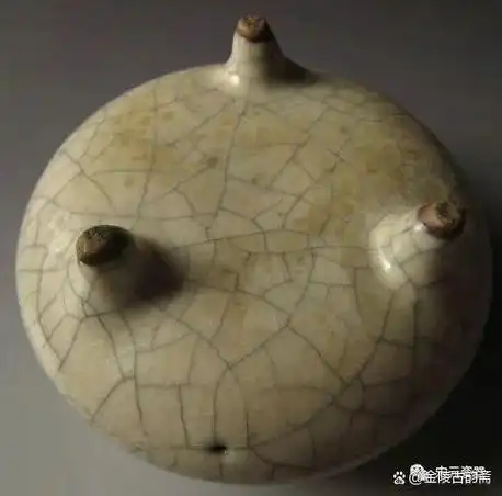 宋哥窑(釉)香炉鉴赏