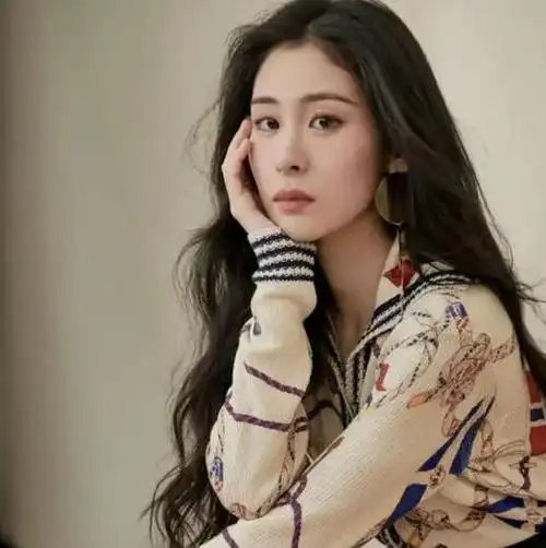 勇敢女孩张碧晨舍掉名分只要孩子看似两手空空却赢得一切