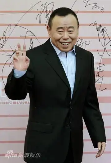 图文:百合奖揭晓-潘长江