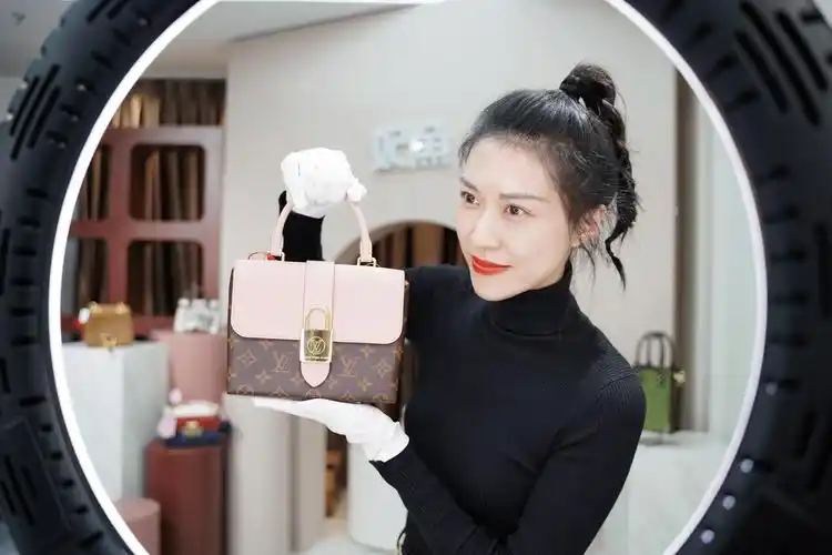 专访妃鱼二奢行业的黄埔军校循环经济中的活水