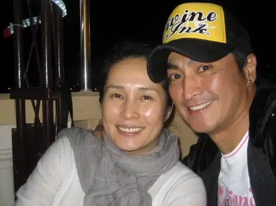 何家劲与金素梅时隔10年再见面何家劲(资料图)中新网2月4日电 旧情人